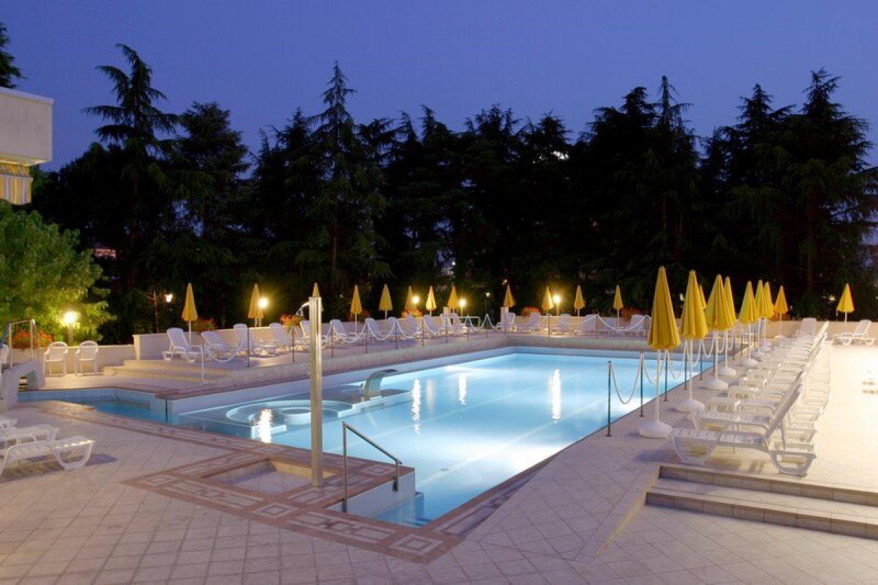Hotel Terme Venezia Abano Terme Esterno foto